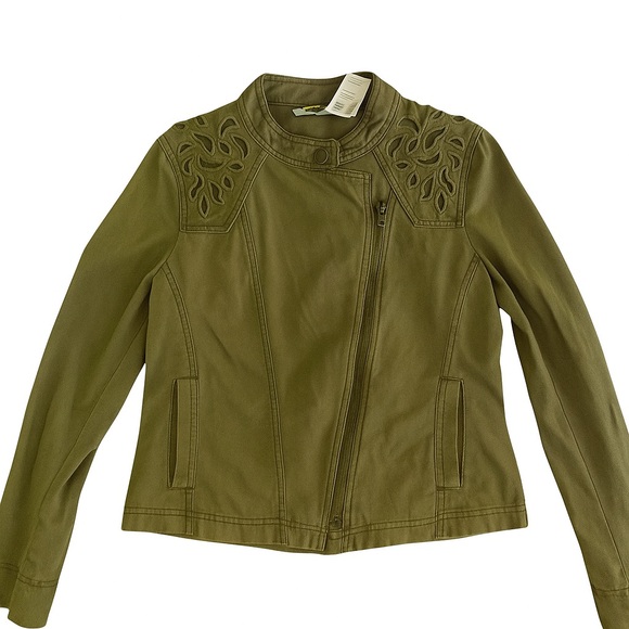 light weight army green jacket with cutouts in the back Linnen and cotton blend. - Picture 1 of 6